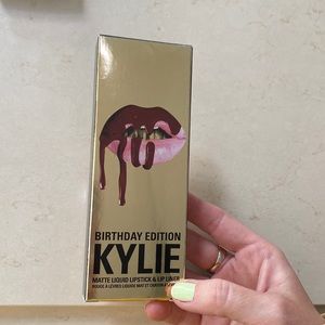 Kylie cosmetics Leo matte liquid lipstick & lip liner duo - birthday edition